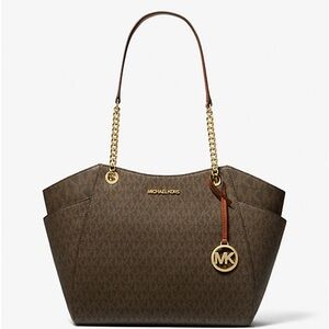 Jet Set Large Signature Logo Shoulder Bag